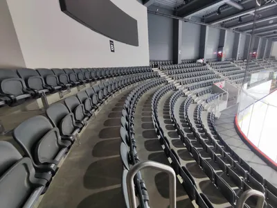 Remete Ice Arena - Photo 1